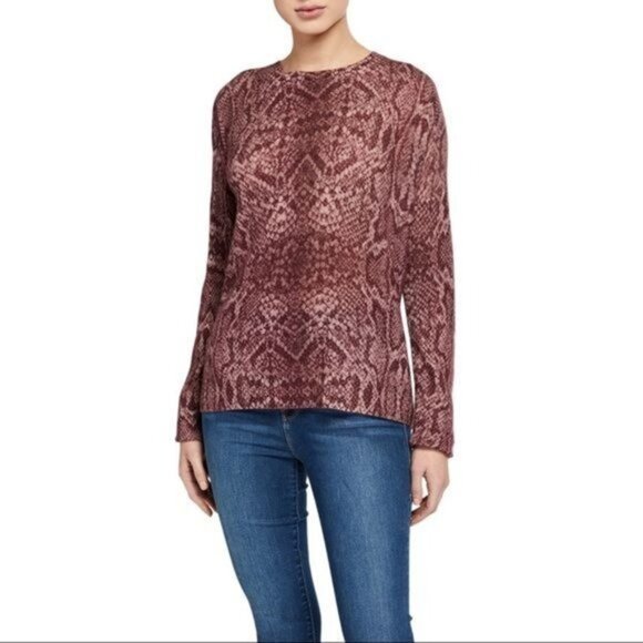 360 Cashmere Khloe Snake Print Crewneck Relaxed Fit Cashmere Lightweight Sweater - Picture 4 of 14